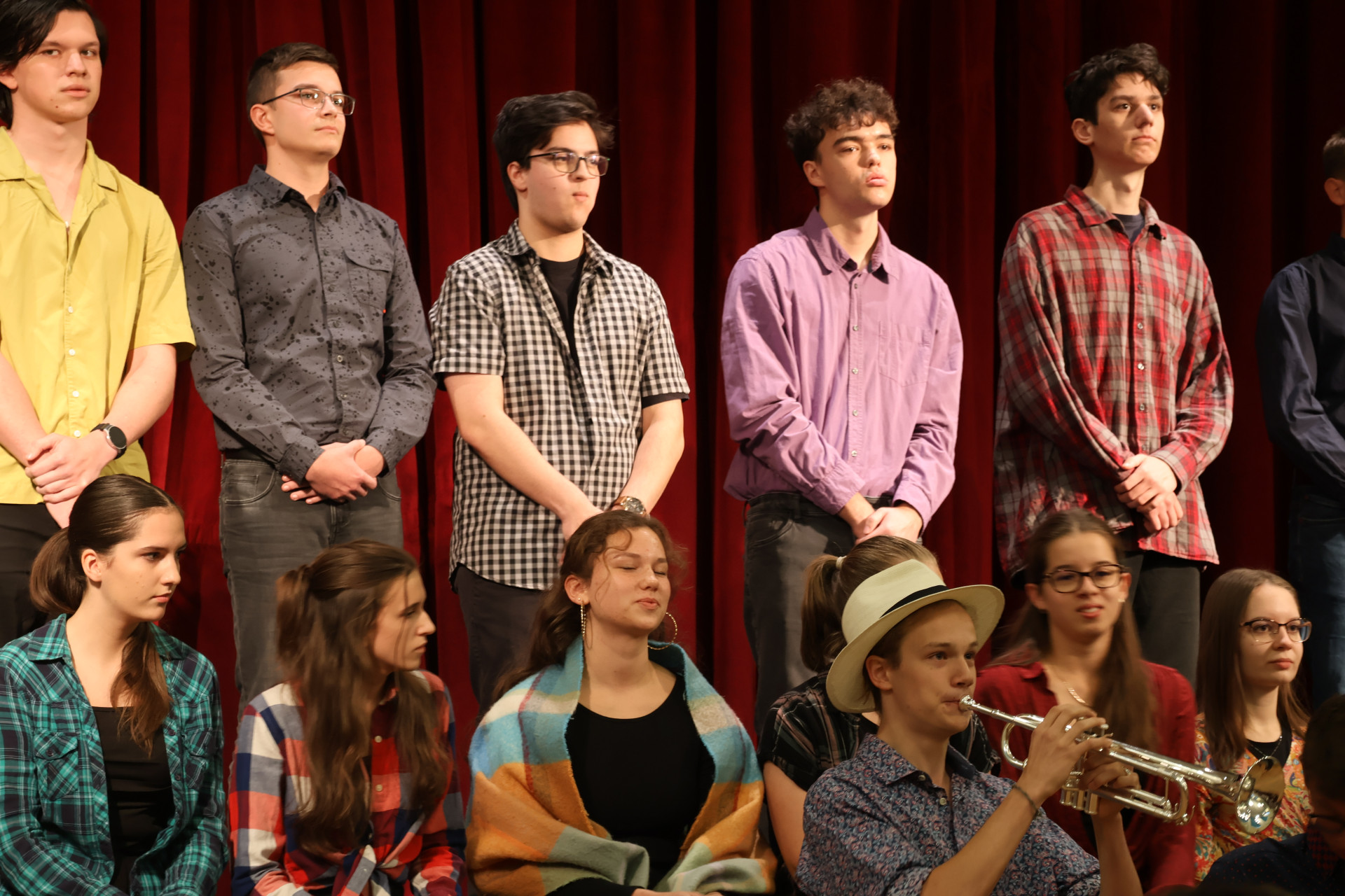 „Isten azért teremtette a zenét, hogy szavak nélkül tudjunk imádkozni.” (John Lennon)