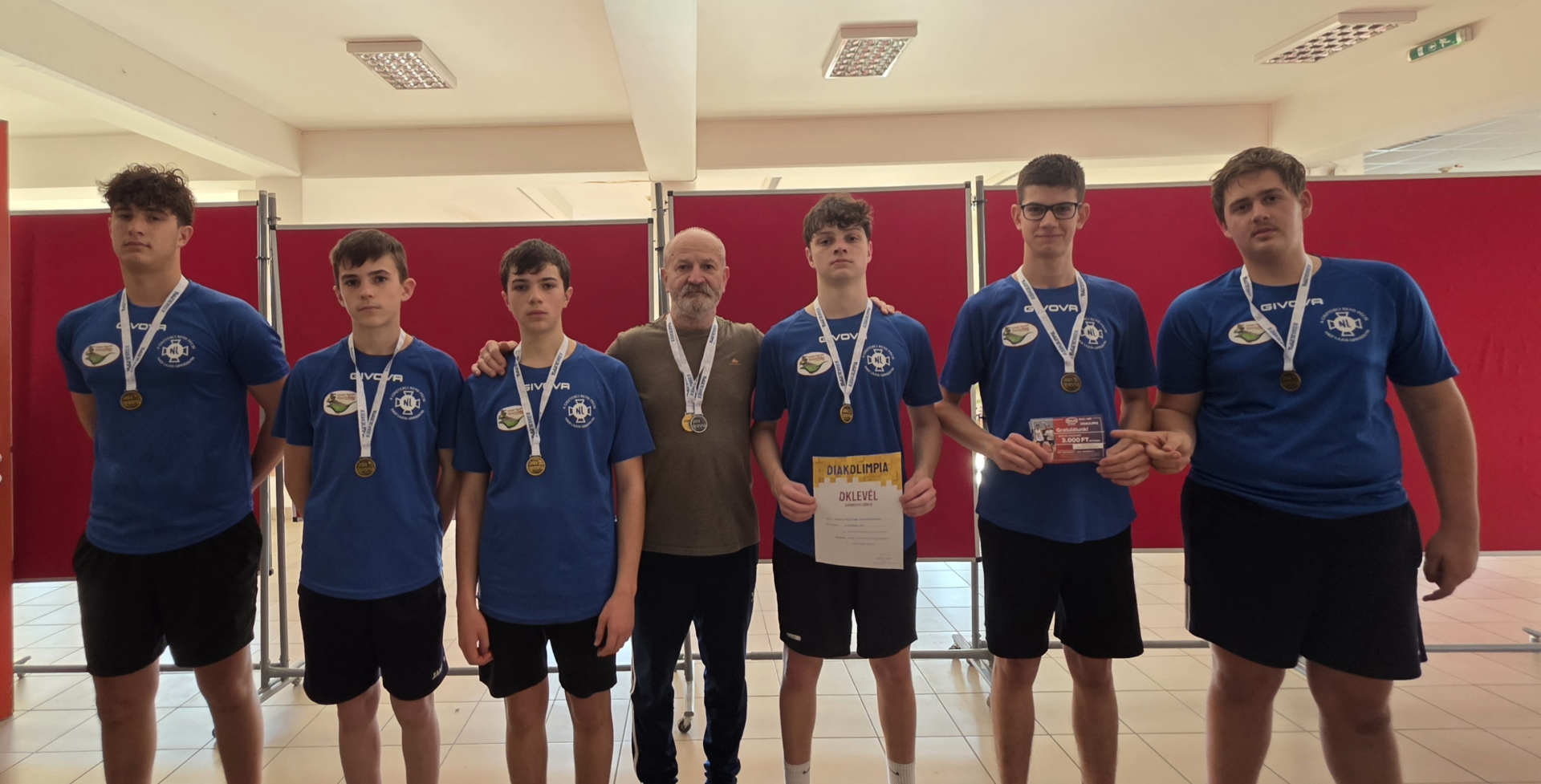 Dobogós helyezések floorballban