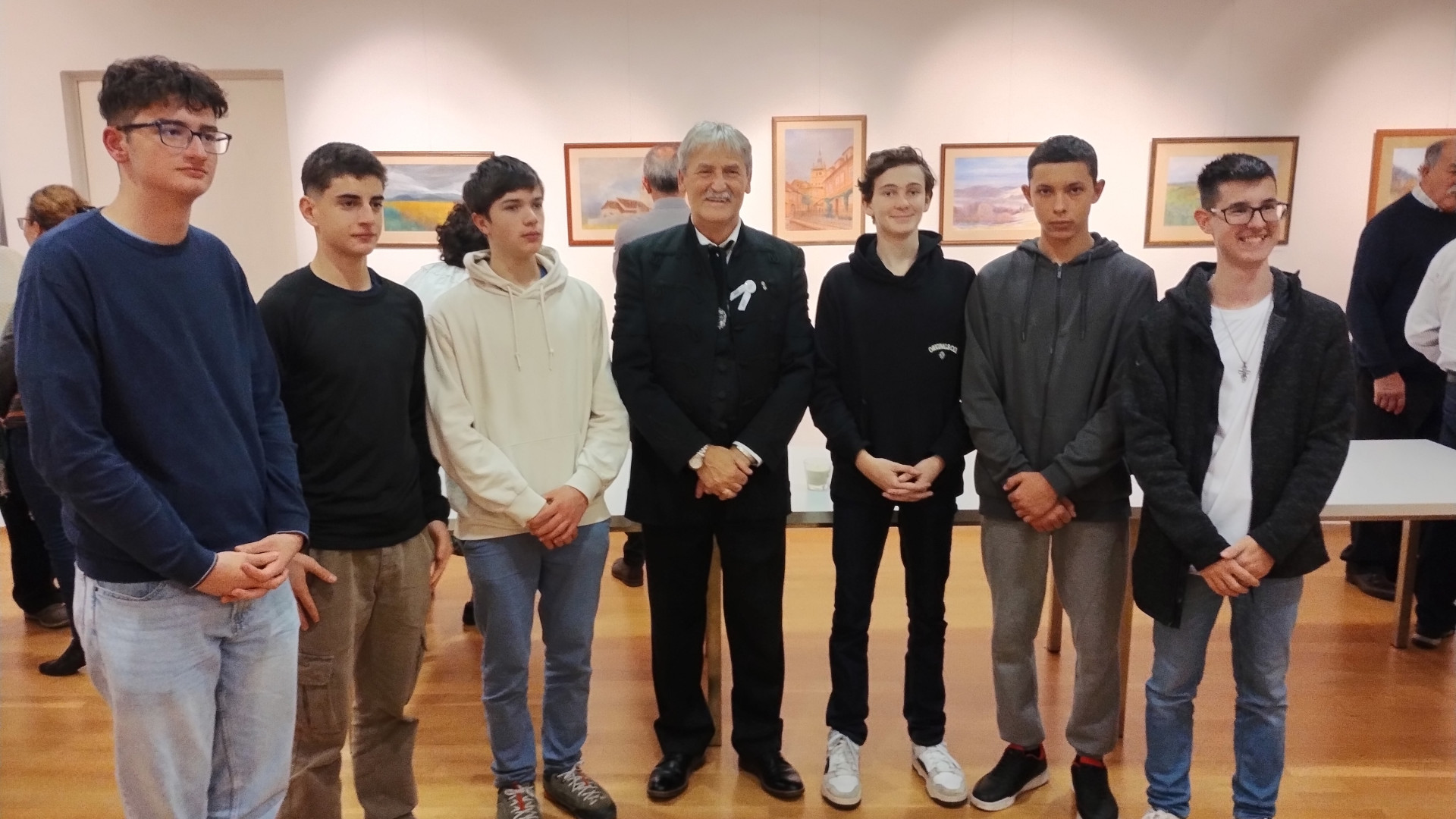 Huszár tanár úr kiállítása