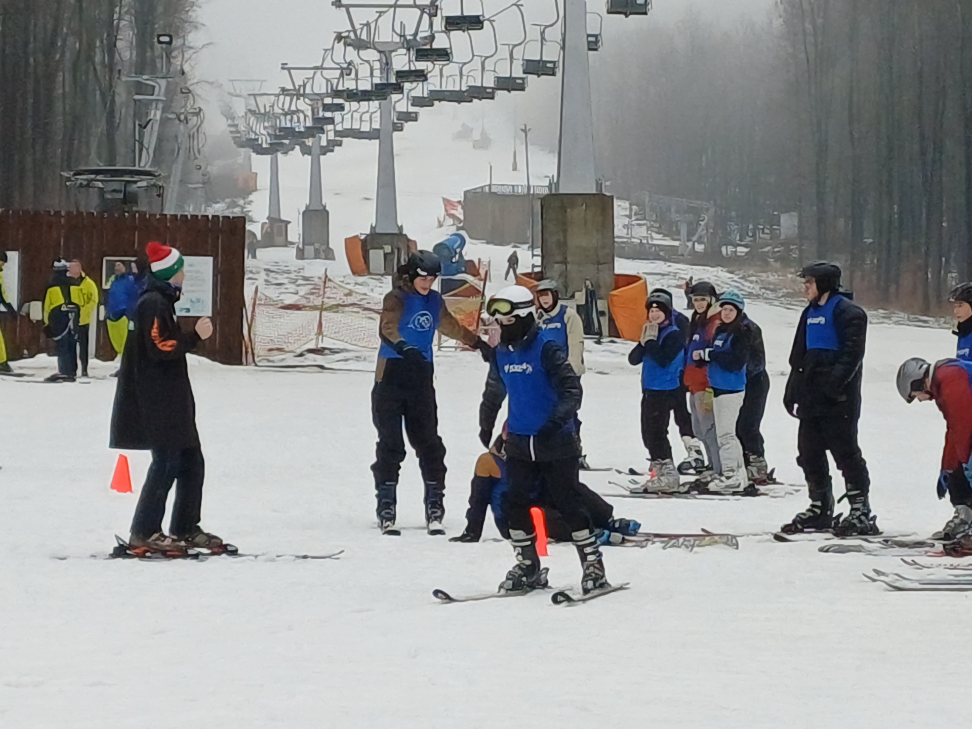 Amikor az osztály sílécre áll