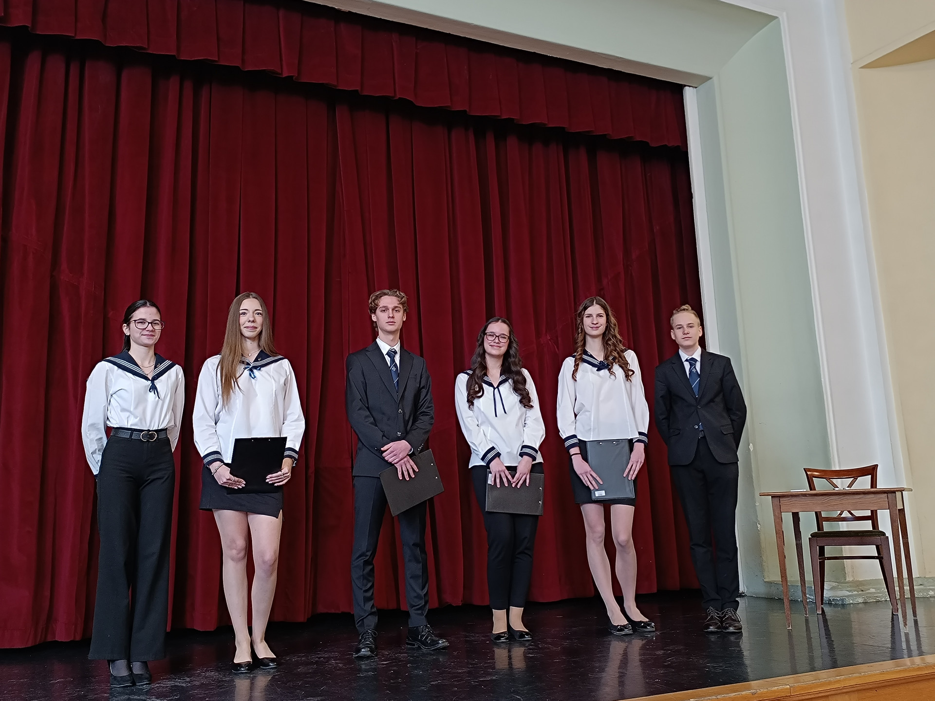 "Hol a zsarnokság van, ott zsarnokság van ..." (Illyés Gyula)