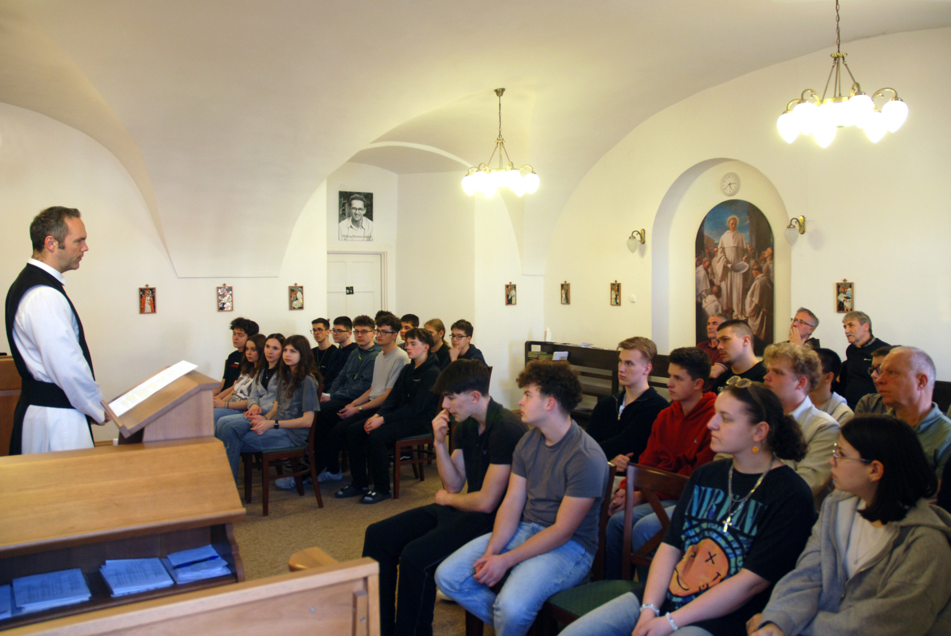 John atya újra nálunk járt