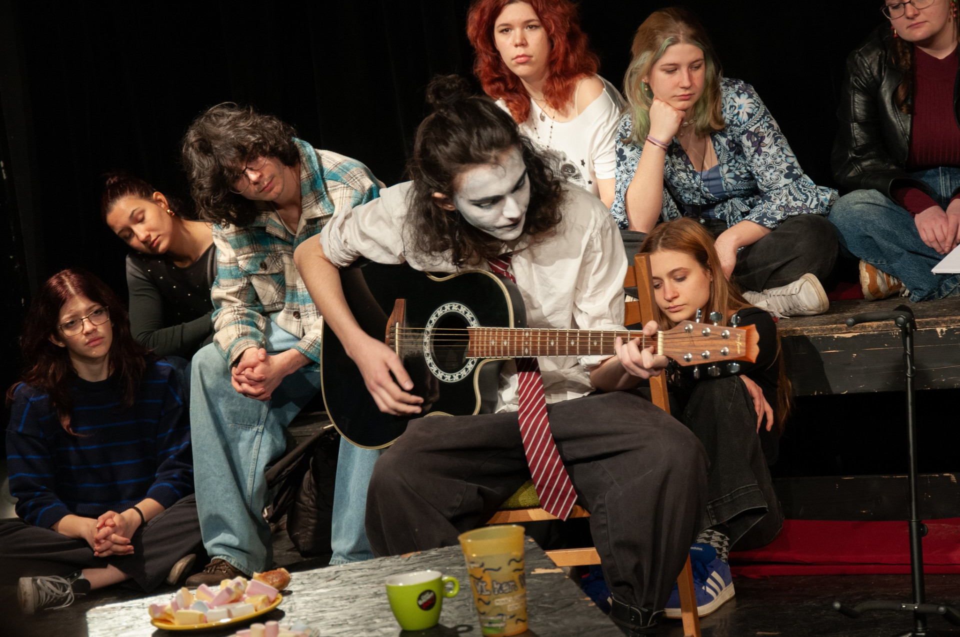 Ezüstfényben a diákszínpad