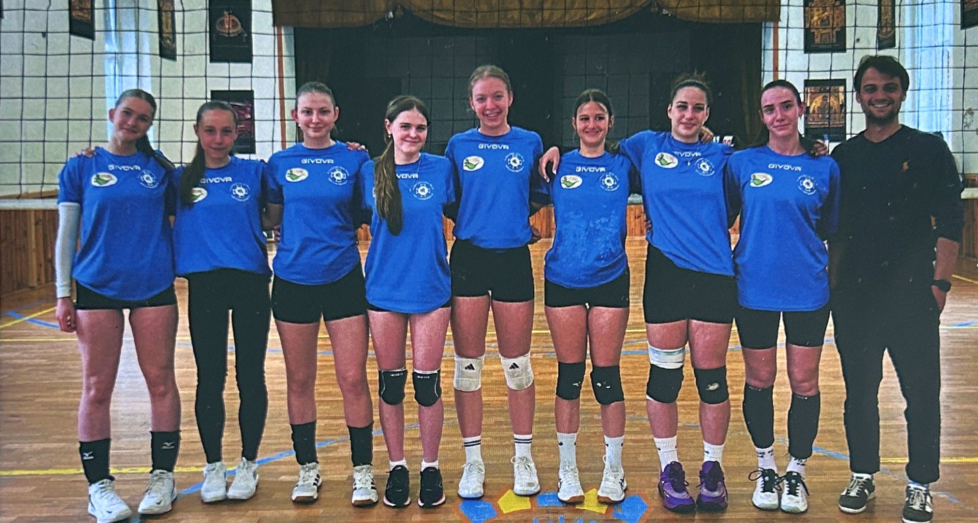 Leöwey-Kupa Röplabda Torna