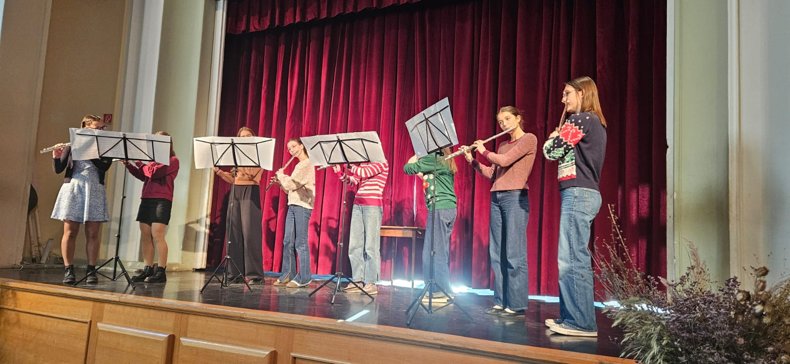 Iskolai karácsony (2025.12.19.)