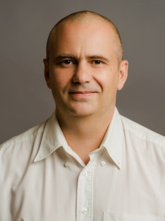 Nyári Tamás